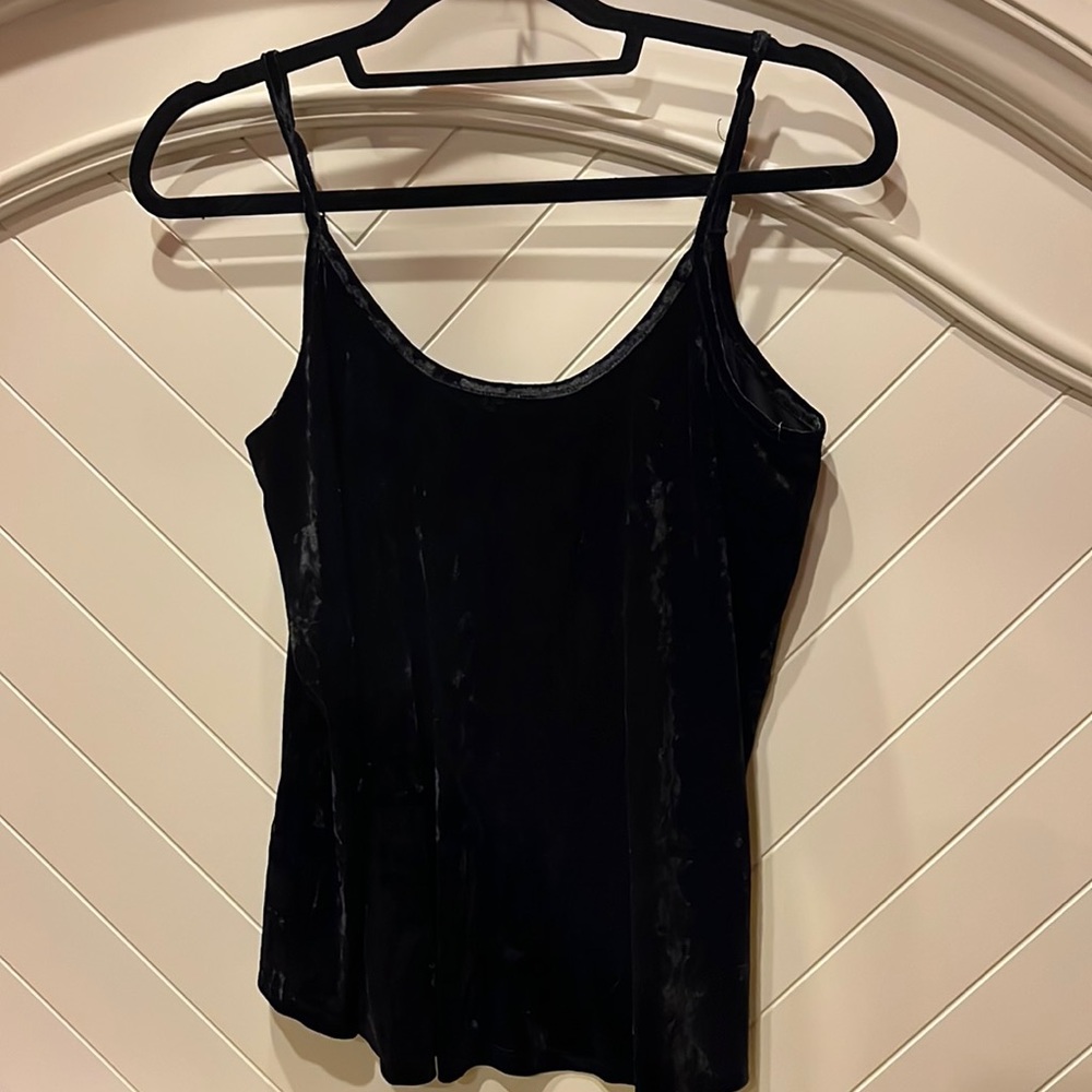 Apt 9 black velvet tank size medium